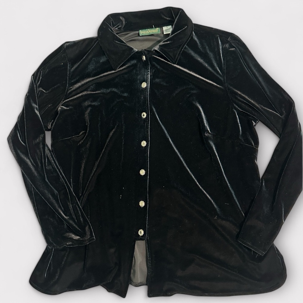 Harve Bernard Velvet button down